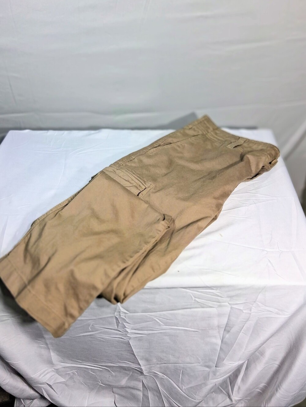 Men's Goodfellow NWT Stretch Relaxed Fit Khaki/ Beige 38 X 32 Cargo Pants